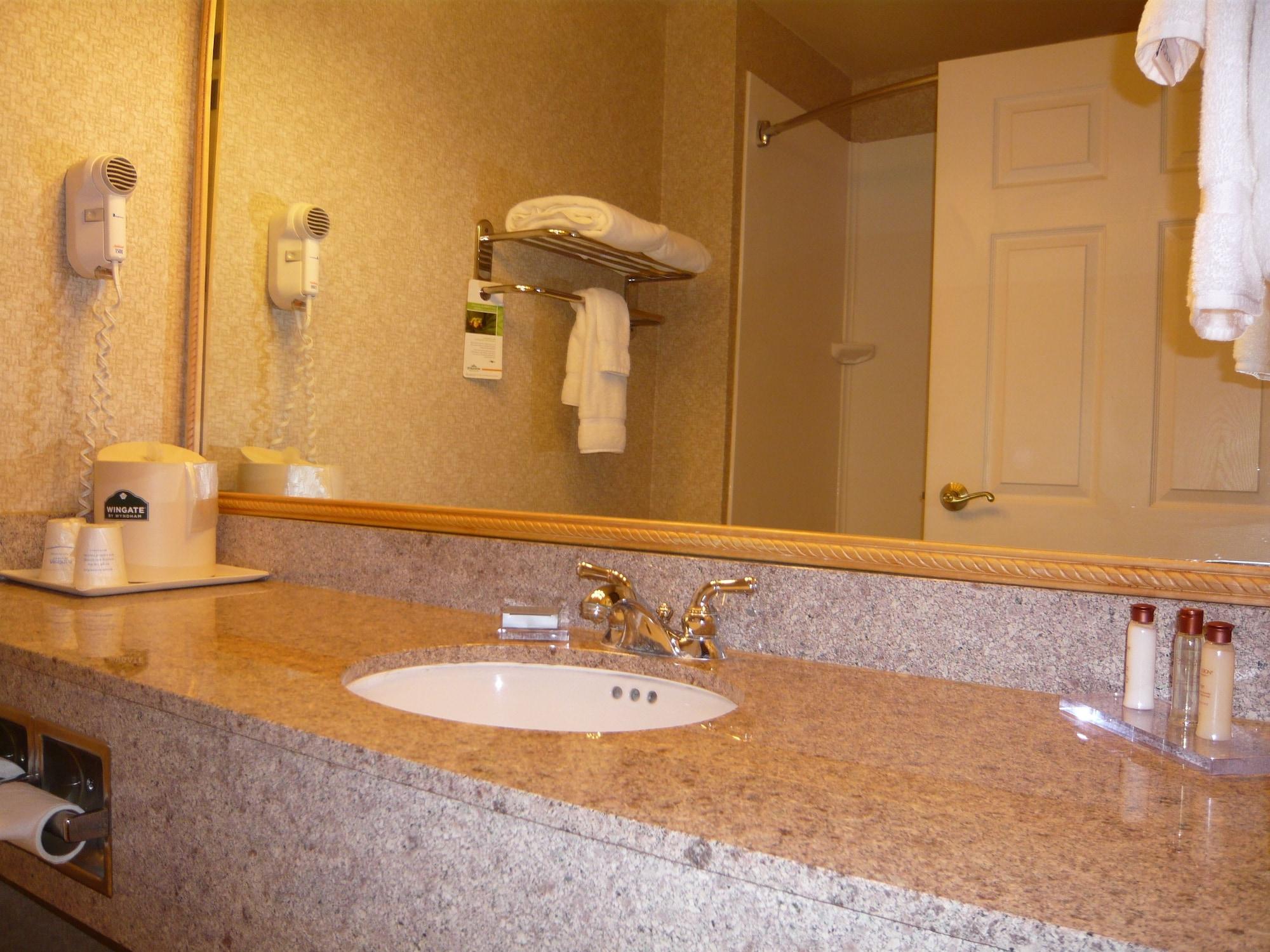 Hotel Wingate By Wyndham - Streetsboro Extérieur photo